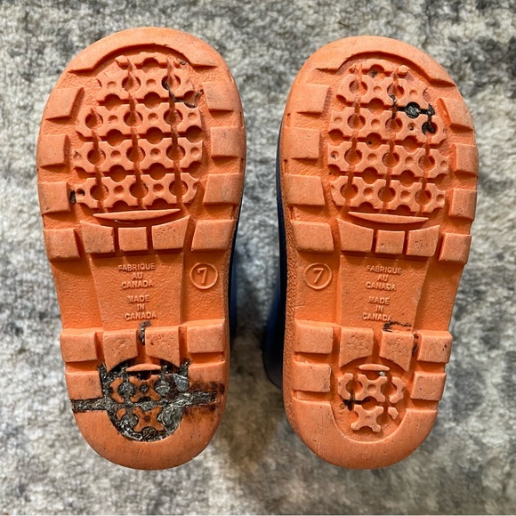 5/$20 Rain boots - Picture 5 of 5